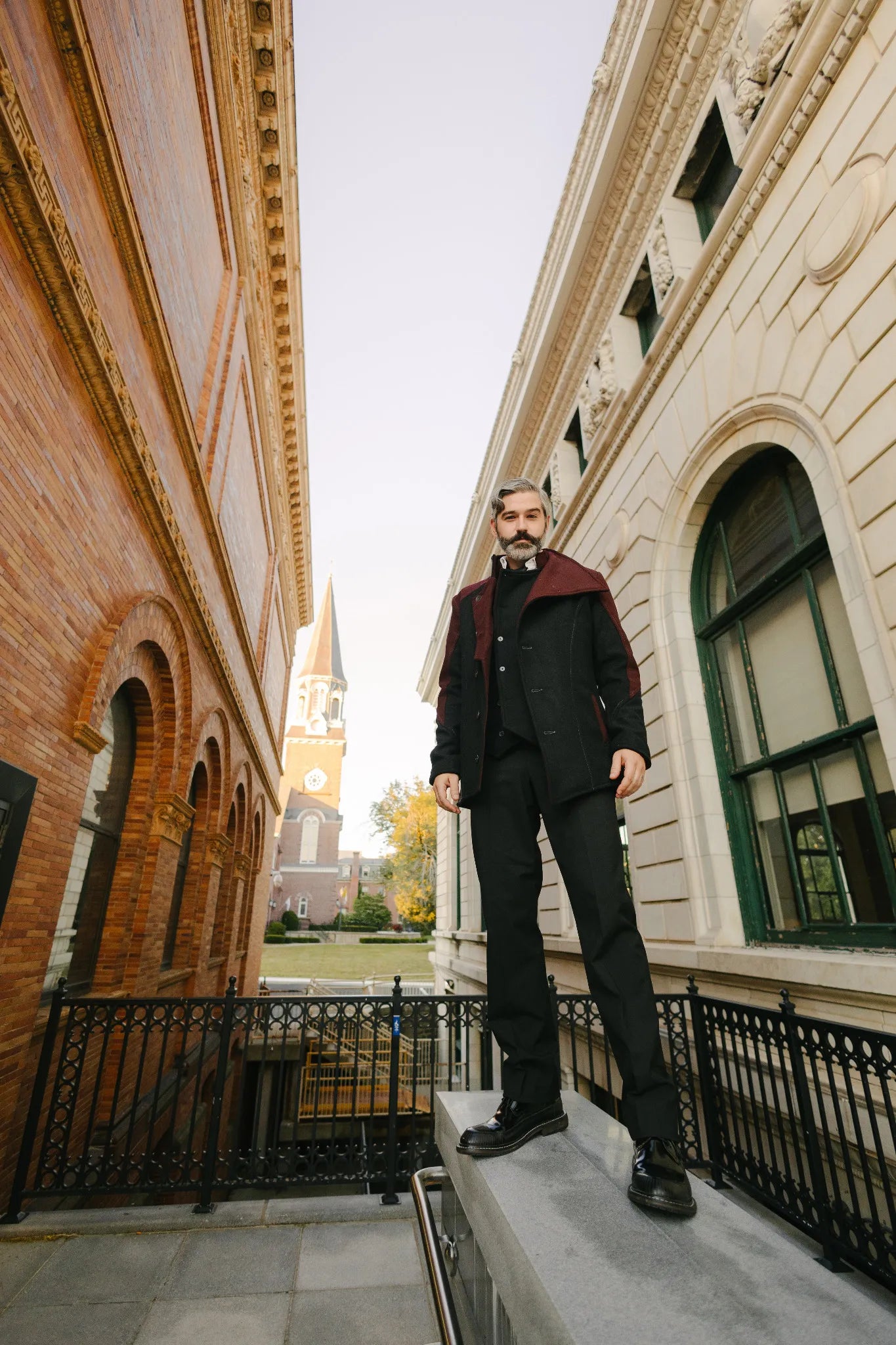 Viscount Coat - Blood Moon [Mens]