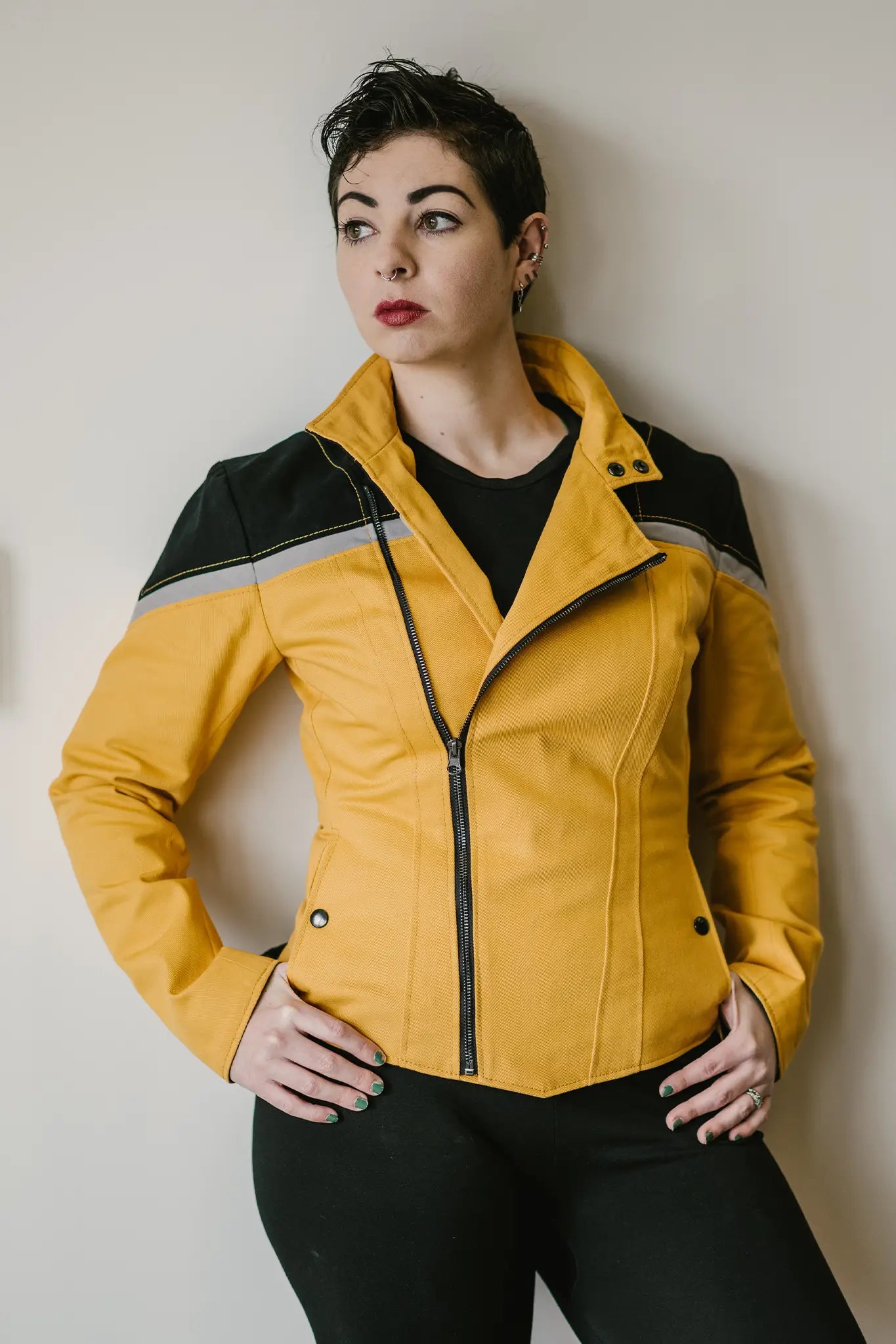 Starfleet 2380 - Operations Gold [Womens]